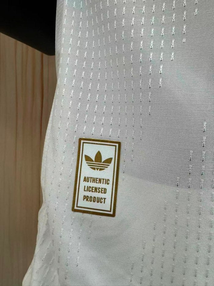 באיירן מינכן חולצת חוץ 2026/27