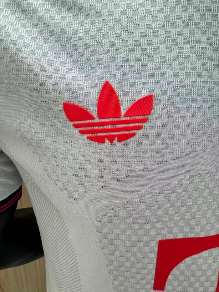 באיירן מינכן חולצת חוץ 2026/27