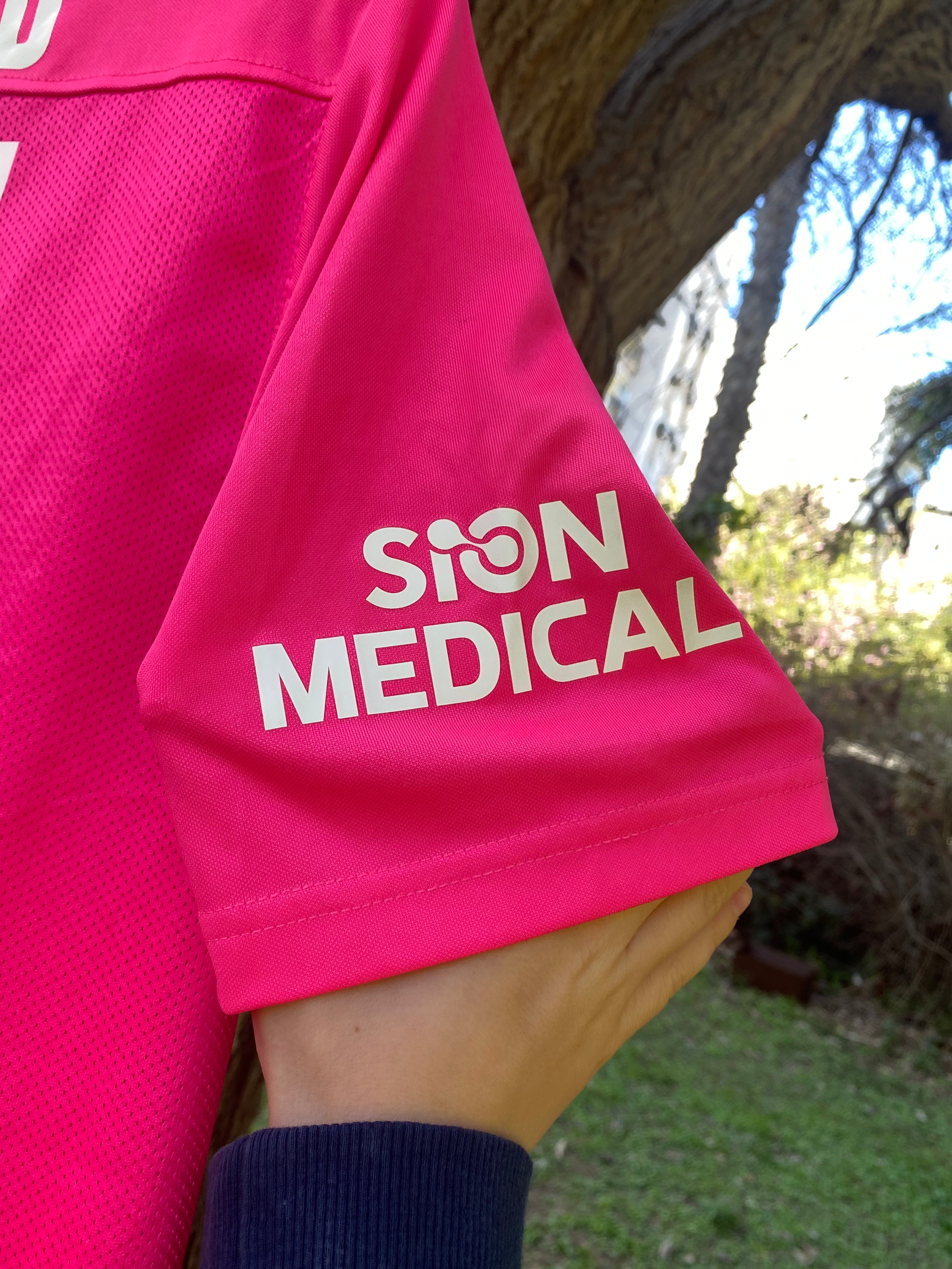 הפועל תל אביב חולצה ורודה 2025/26